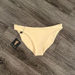 Skatie bikini bottom 